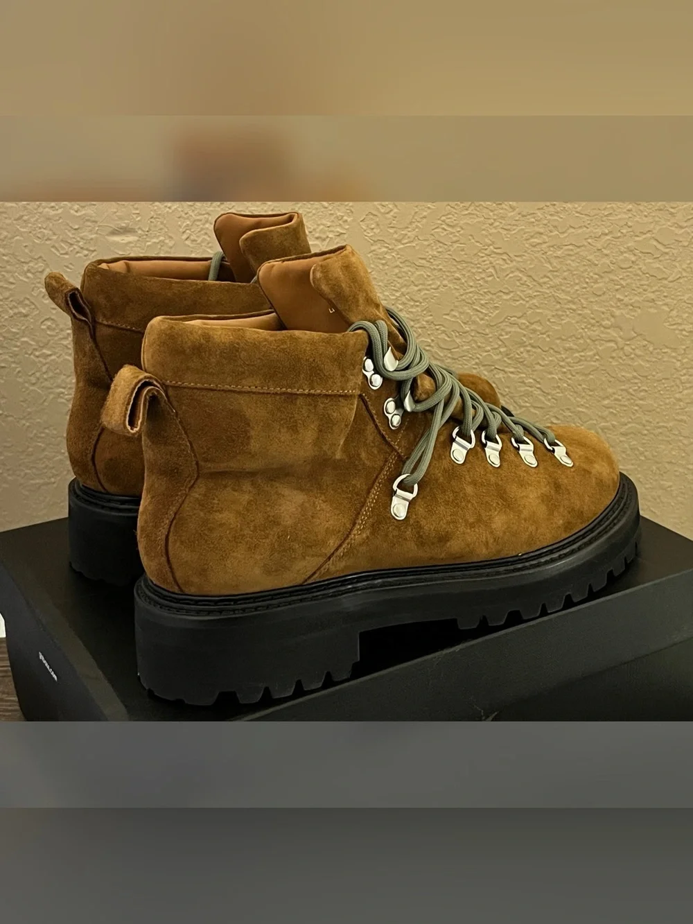 G.H. Bass & Co. Mason Alpine Boots Brown Suede Color Men's Size-10